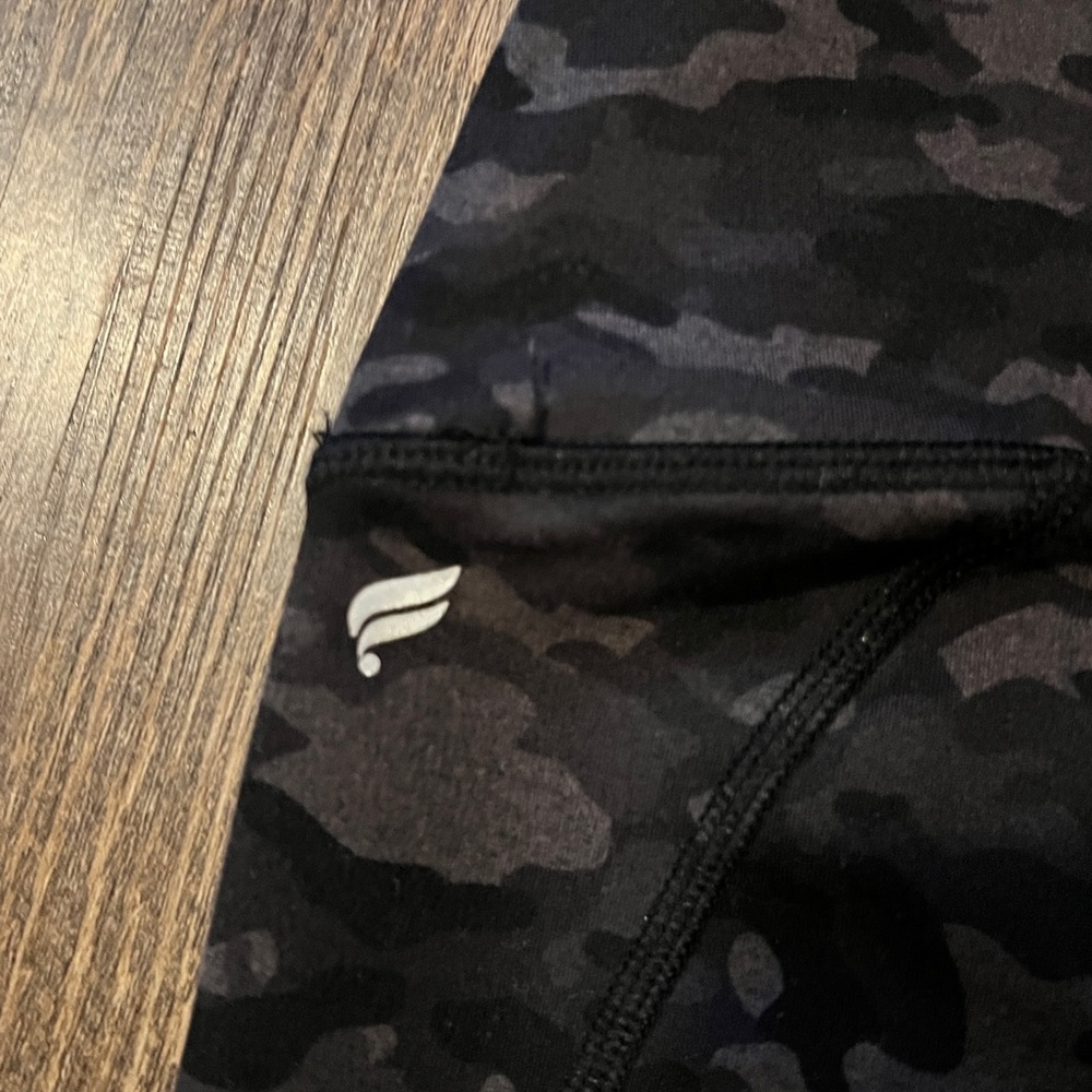 Camo Fabletics high waisted leggings Size Large